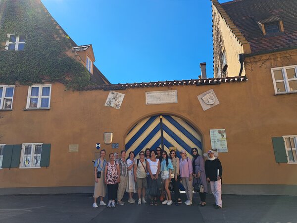 Bild vergr&ouml;&szlig;ern: Sprach Cafe Fuggerei