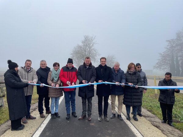Bild vergr&ouml;&szlig;ern: Radweg